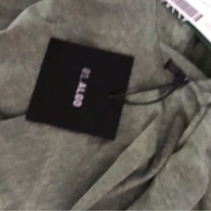 01.Algo, olive large